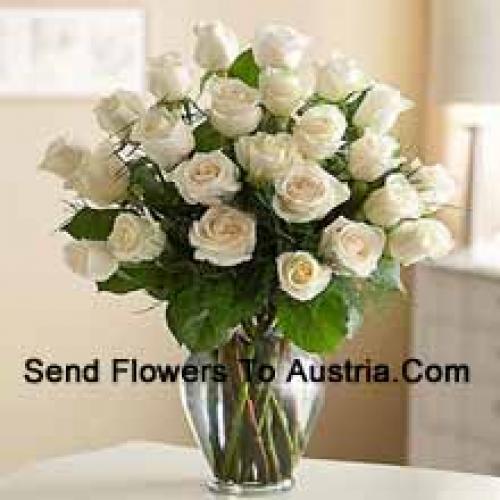 Prachtige 25 witte rozen